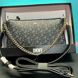 Cute sling dkny gray color..